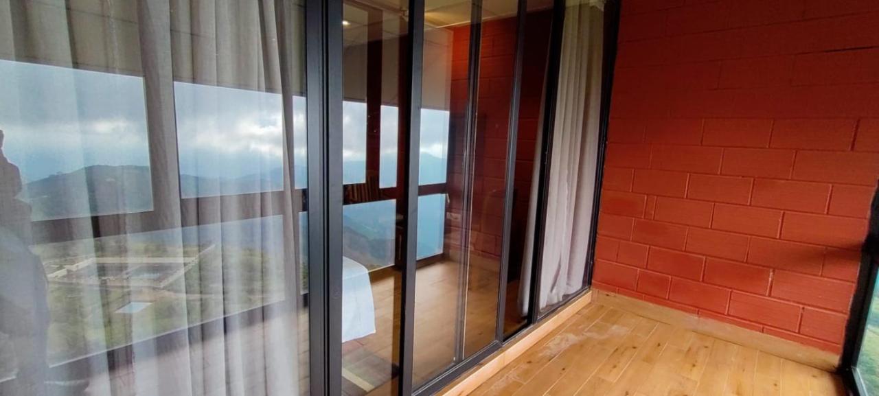 Orange Valley Hills Resort Вагамон Экстерьер фото